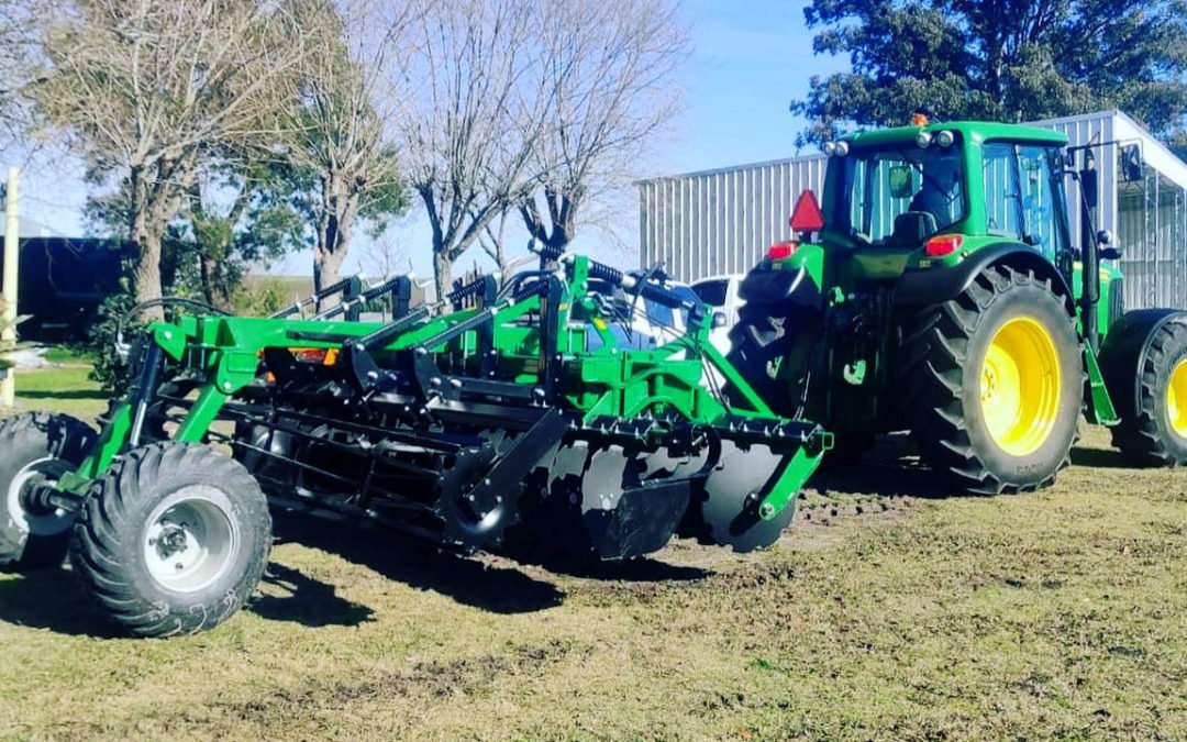 Otra rastra rápida, modelo de 4mts para unos 140 hp aprox!