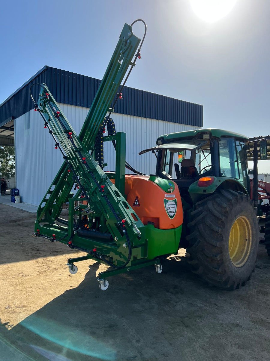 Pulverizadora hidráulica Agrional Delta 800 L