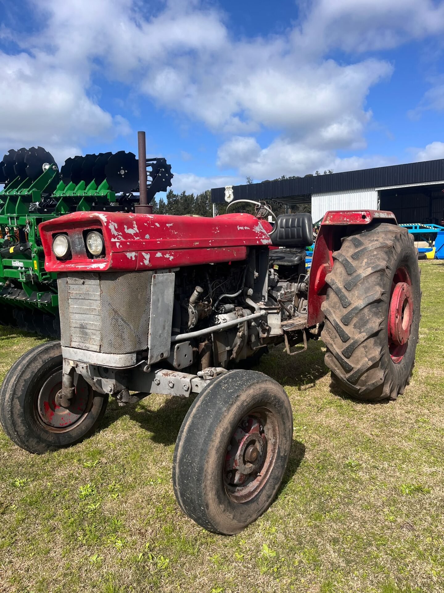 Tractor Massey Ferguson